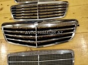 Mercedes Benz radiator barmaqlığı